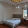 Отель Capital O 93994 Dalem Kamulyan Syariah Guest House, фото 3
