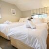 Отель Perrymans Cottage 4 Bedrooms Sleeps 9, фото 2