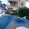 Отель 5 bedrooms villa with private pool jacuzzi and enclosed garden at Pereybere, фото 6
