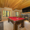 Отель Luxury Log Chalet | Pool + Private HotTub | Ski In/Out | Overlooking Greywolf GC, фото 16