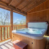 Отель Sweet Surrender - One Bedroom Cabin, фото 13