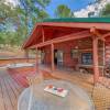 Отель Lincoln Log Cabin - Three Bedroom Cabin with Hot Tub, фото 9