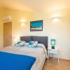 Отель It has 3 bedrooms ( two double and one with two single beds ), two bathrooms, living room, kitchen,-, фото 10