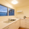 Отель Russell View Apartments, фото 9