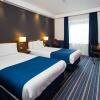Отель Holiday Inn Express London - Wimbledon South, an IHG Hotel, фото 2
