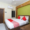 Отель OYO 18722 Hotel Sai Krishna, фото 3
