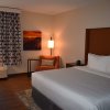 Отель La Quinta Inn & Suites by Wyndham Flagstaff East I-40, фото 12