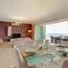 Отель Ocean Front LUX Apartment wt Pool, Upmarket Area, фото 33