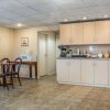 Отель Econo Lodge Dewitt I-90, фото 17