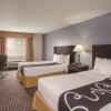 Отель La Quinta Inn by Wyndham Las Vegas Nellis, фото 16