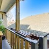 Отель North Oakland Apartment Near Shopping & Dining, фото 15