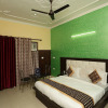 Отель OYO 11556 Om Guest House Residency, фото 10