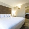 Отель Country Inn & Suites by Radisson Asheville Downtown Tunnel Road, фото 31