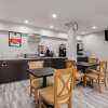 Отель Econo Lodge Inn & Suites, фото 4