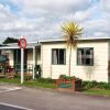 Отель Omokoroa Kiwi Holiday Park в Вакамараме