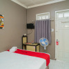 Отель RedDoorz @ Oro Oro Ombo Batu, фото 14