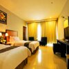 Отель Parkside Mandarin Hotel Pekalongan, фото 4
