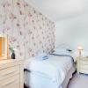 Отель Escape to the Seaside in This Pretty Coastal Cottage, Perfect for a Relaxing Holiday, фото 10