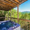 Отель Majestic View, 1 Bedroom, Sleeps 2, Jetted Tub, Mountain View, Hot Tub, фото 21