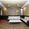 Отель OYO 10328 Hotel Sanjay Palace, фото 2