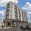 Отель Grand Palace Hotel, фото 1
