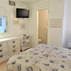 Отель Siesta Beach House #201 2 Bedrooms 1.5 Bathroom Condo, фото 4
