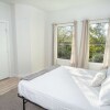 Отель Spectacular Cozy 3 BR Plus 2 and a Half BA Apt Near Downtown, фото 13