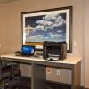 Отель Holiday Inn Express Hotel & Suites Newton, фото 15