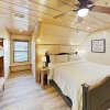 Отель New Listing! New-build Getaway W/ Private Hot Tub 2 Bedroom Duplex, фото 14