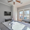 Отель Cozy Beach Bungalow Near Galveston Seawall & Pier, фото 6