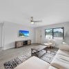 Отель Lakeworth 2 Bedroom Home Free Parking, фото 18