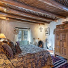 Отель Cowboy On The Acequia, 2 Bedrooms, Fireplaces, Washer/dryer, Sleeps 4, фото 7