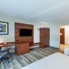 Отель Holiday Inn Express & Suites Tulsa South - Woodland Hills, фото 12