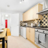 Отель Cosy 2 bed Apt With Free Parking by Oldbury, фото 9