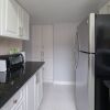 Отель Applewood Suites - 4 BDRM King West, фото 12