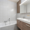 Отель Spacious Ground Floor Apartment for Family, фото 8
