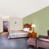 Отель Days Inn & Suites by Wyndham SE Columbia Ft Jackson, фото 3