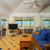 Отель White Sands Apartment 2, фото 7