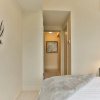 Отель QuickStay - Upscale Condo (Lake View), фото 2