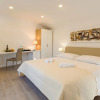 Отель Luxury Bedroom in the Heart of Split With Balcony, Flat-screen TV, Airco and Wifi, фото 5