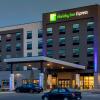 Отель Holiday Inn Express Lethbridge Southeast, an IHG Hotel, фото 40