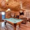 Отель Lookout Lodge Too 4 Bedrooms 5 Bathrooms Cabin, фото 10