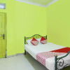 Отель SPOT ON 91879 Emes Jaya Homestay, фото 16