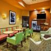 Отель Hampton Inn Gaylord, фото 15