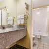 Отель Rodeway Inn University District, фото 12
