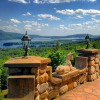 Отель HIGHLANDS CASTLE overlooking Lake George.. plus 2 other Castles!, фото 1
