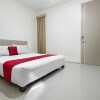 Отель Maleo Kostel Bandung by RedDoorz, фото 4