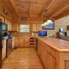 Отель Bear Pause II - Three Bedroom Cabin, фото 9