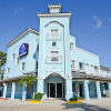 Отель Casa Bella Hotel and Suites, фото 1