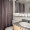 Отель Comfortable Downtown Studio Apartment by Namastay, фото 8